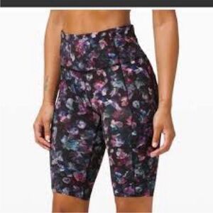 🌸 Lululemon Fast and Free Activate Floral Multi shorts
